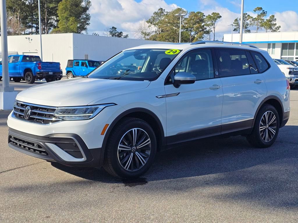 Used 2024 Volkswagen Tiguan Wolfsburg Edition image 1