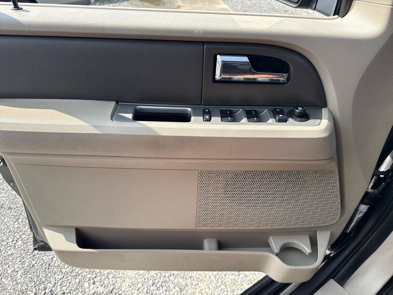 Used 2010 Ford Expedition XLT RWD image 14