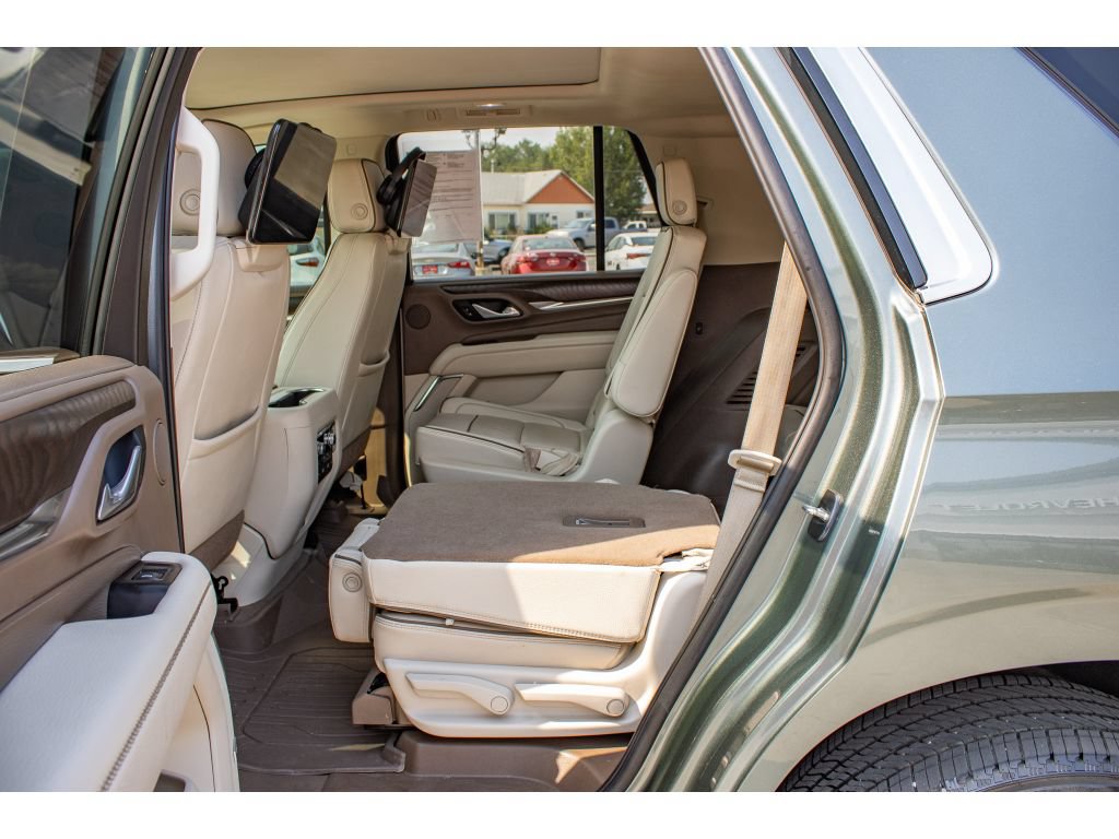 Used 2024 GMC Yukon Denali w/ Advanced Technology Package AWD/4WD image 20