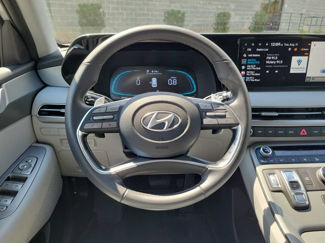 Used 2025 Hyundai Palisade SEL FWD image 11