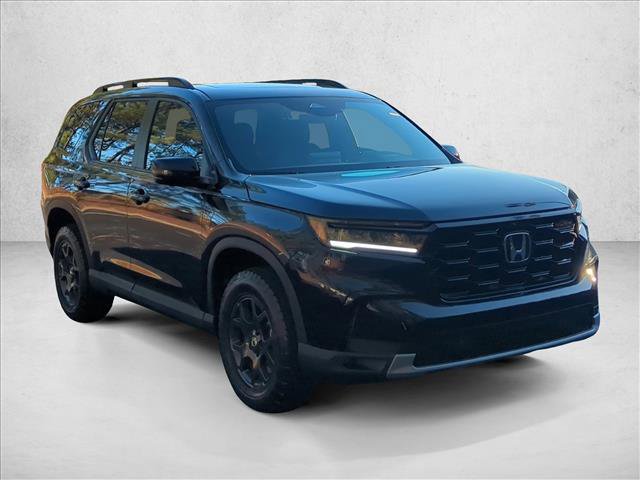 New 2025 Honda Pilot TrailSport image 3