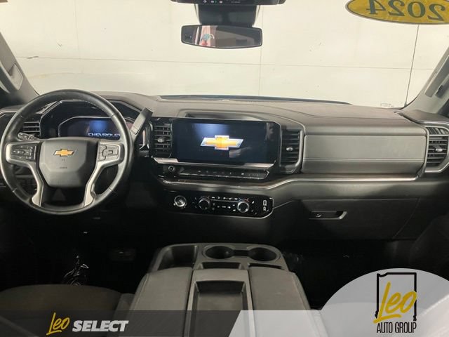Used 2024 Chevrolet Silverado 1500 LT AWD/4WD image 18