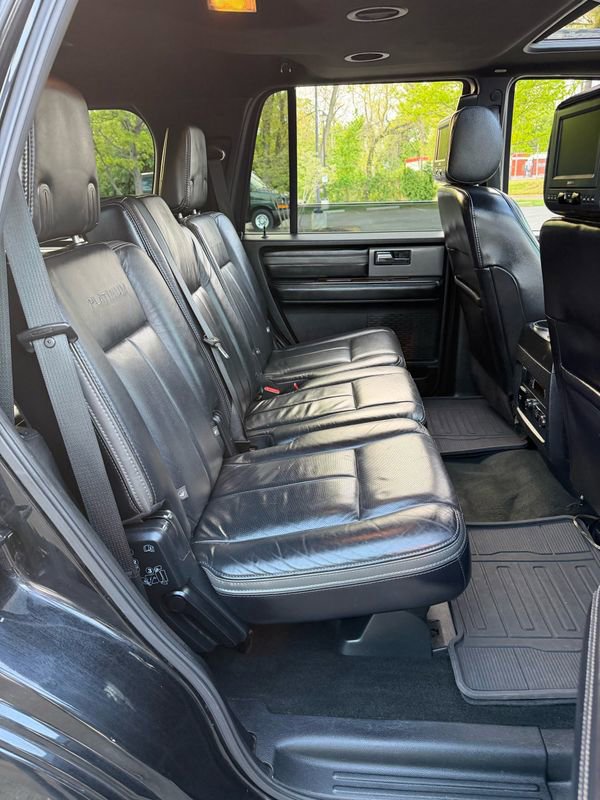 Used 2016 Ford Expedition Platinum AWD/4WD image 14