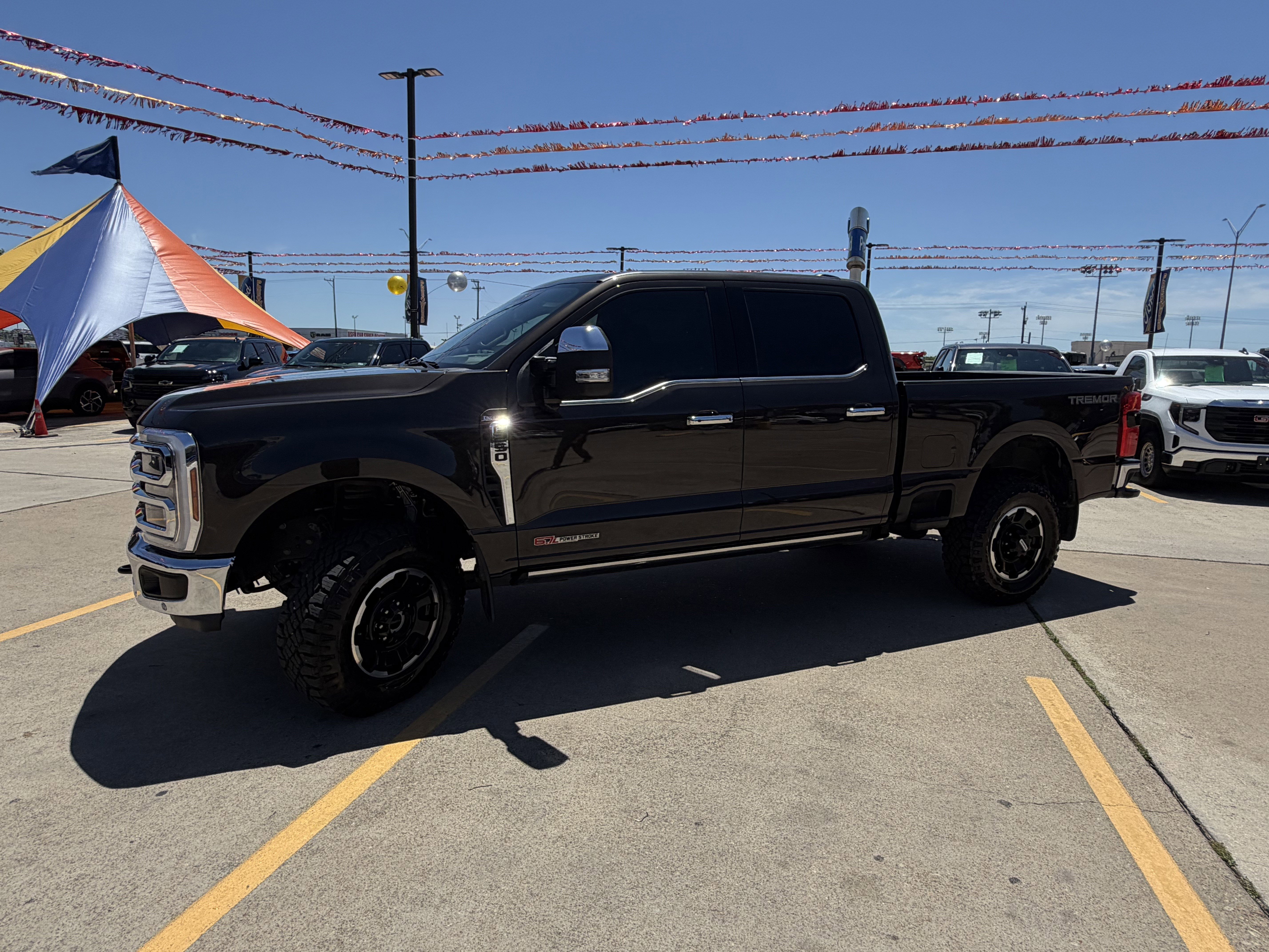Certified 2025 Ford F250 King Ranch w/ Tremor Off-Road Package AWD/4WD image 12
