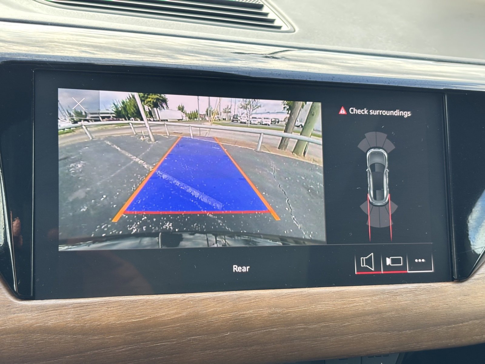 Used 2022 Audi e-tron GT Premium Plus image 5