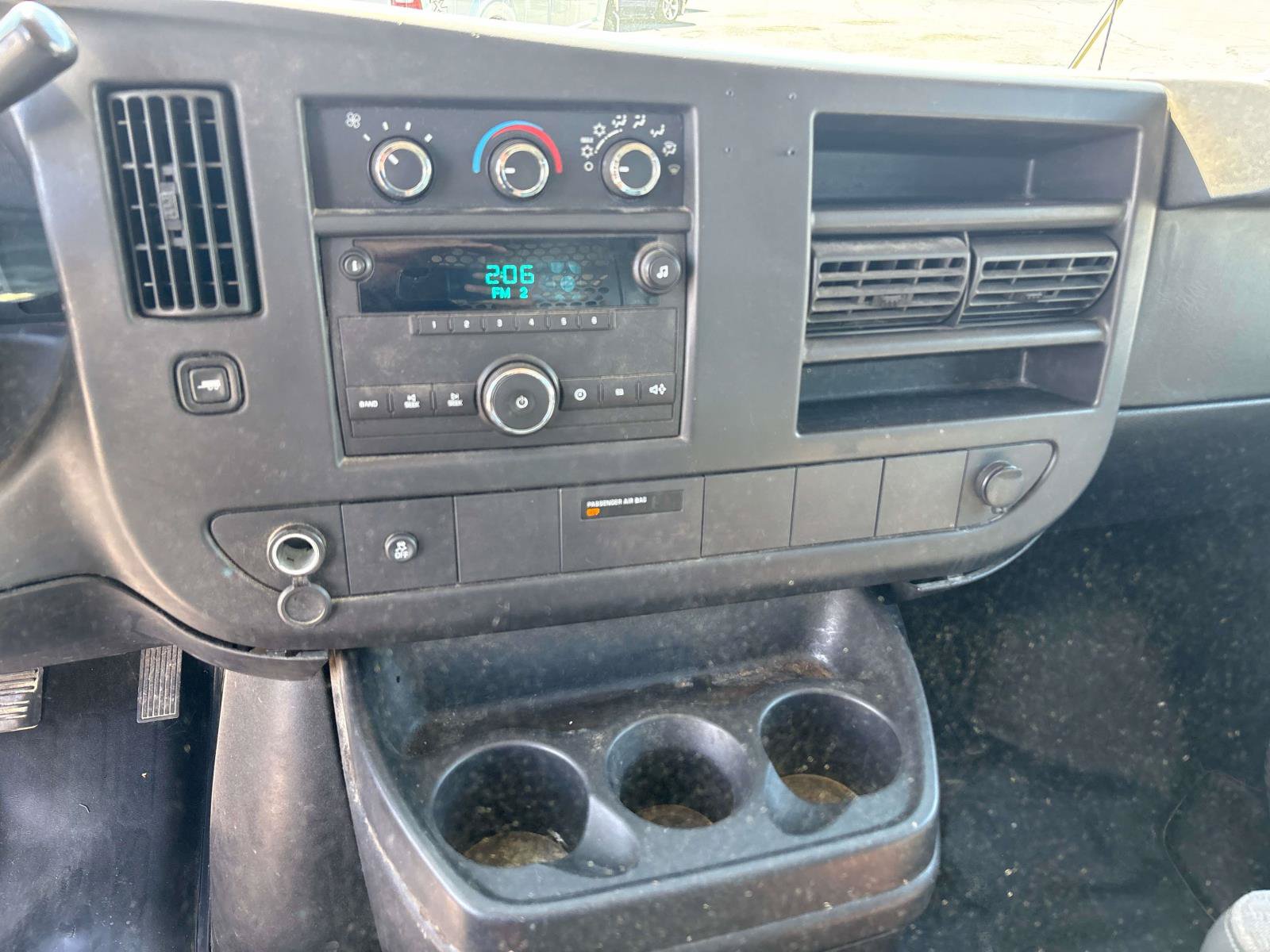 Used 2014 Chevrolet Express 1500 RWD image 11