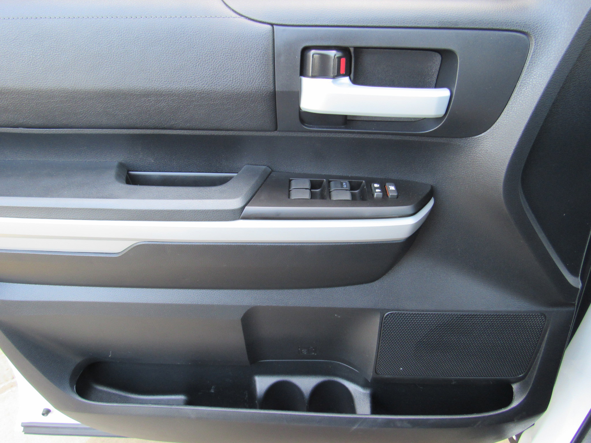 Used 2019 Toyota Tundra SR5 w/ TRD Off Road Package image 12