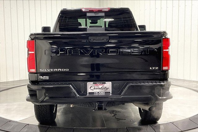 Used 2025 Chevrolet Silverado 2500 LTZ w/ Z71 Chrome Sport Edition AWD/4WD image 4