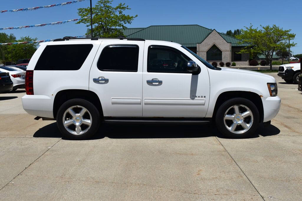 Used 2014 Chevrolet Tahoe LS w/ All-Star Edition AWD/4WD image 2