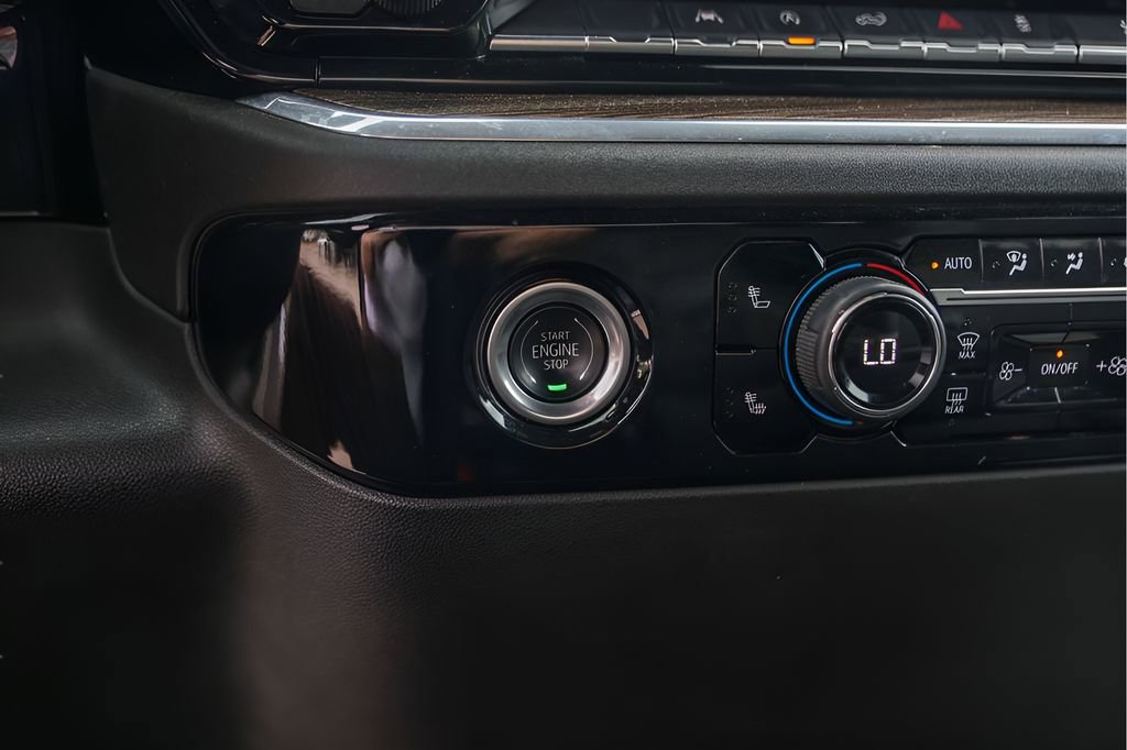 Used 2024 Chevrolet Silverado 1500 LT image 21