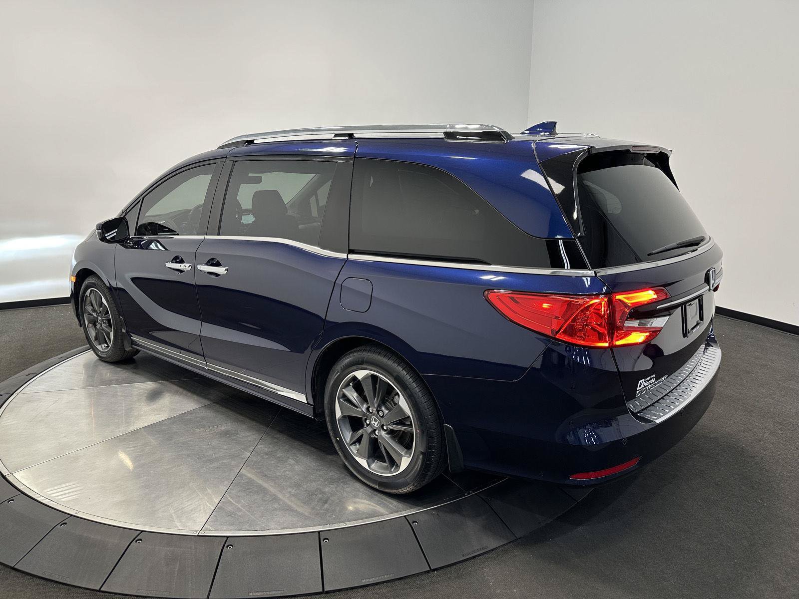 Certified 2024 Honda Odyssey Elite image 5