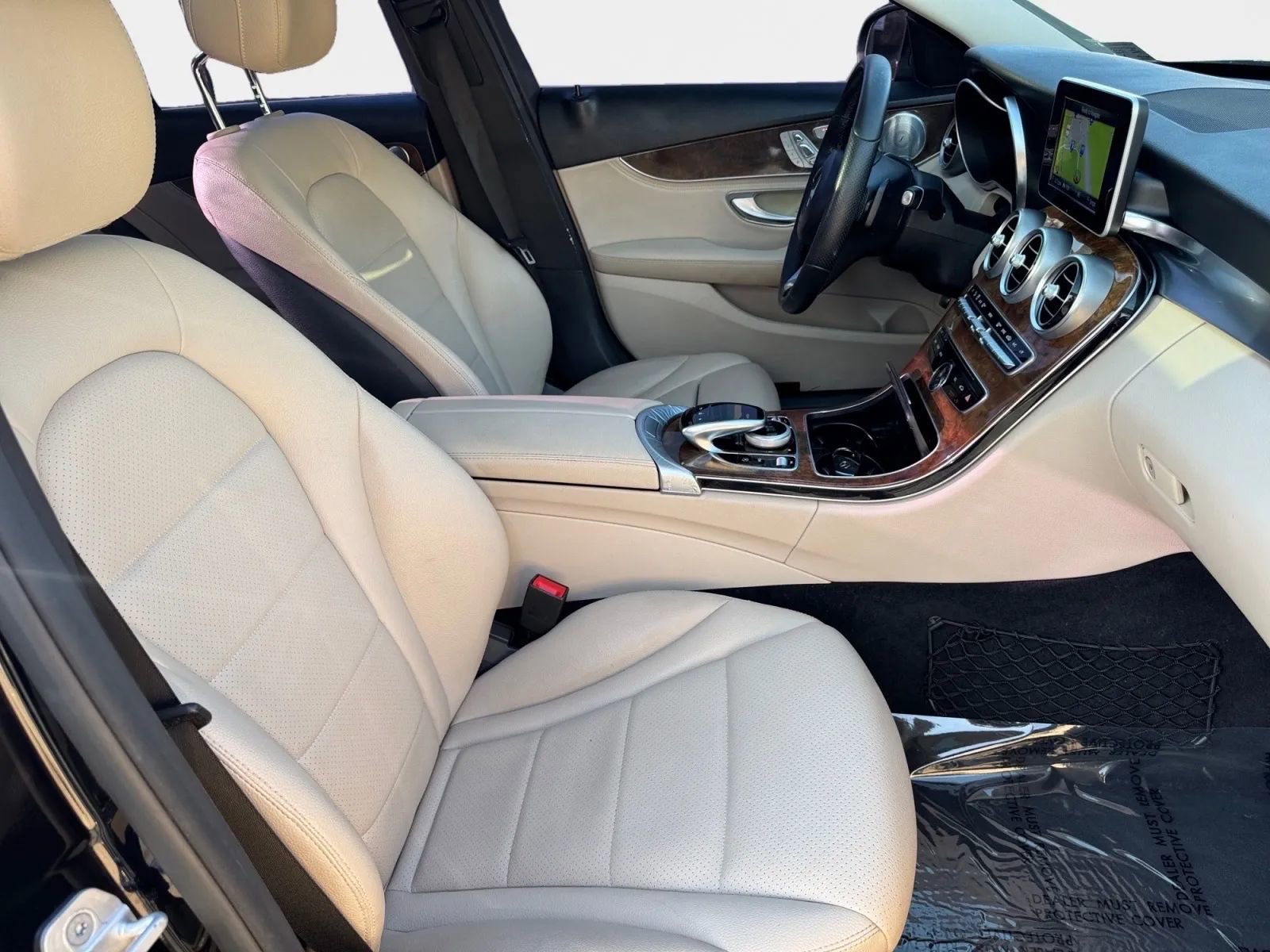 Used 2015 Mercedes-Benz C 300 4MATIC Sedan image 10