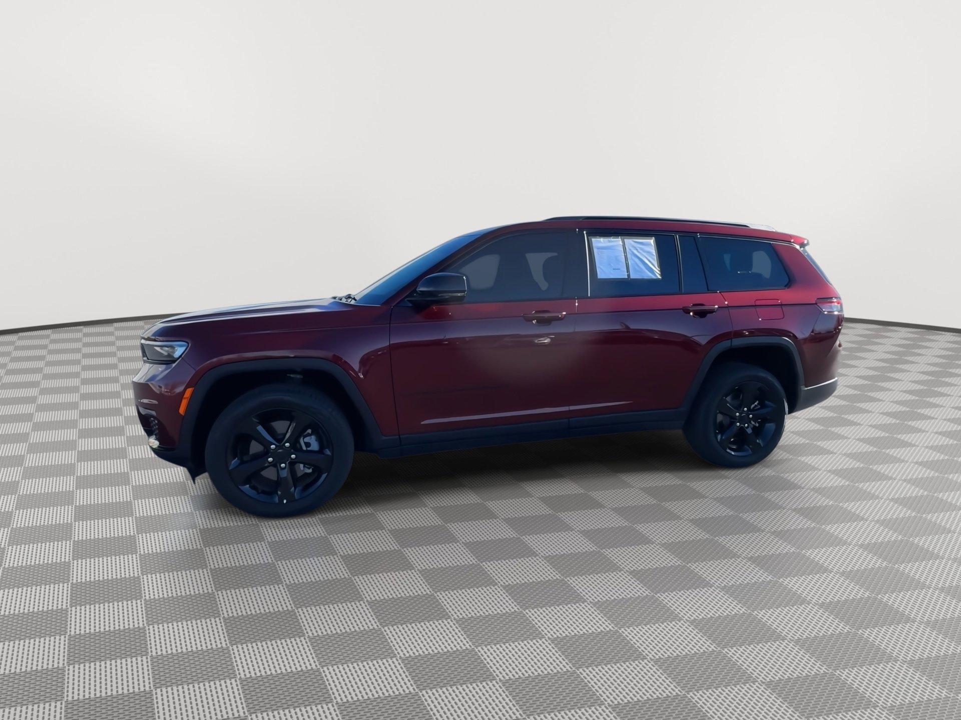 Used 2024 Jeep Grand Cherokee L Limited w/ Black Appearance Package image 5