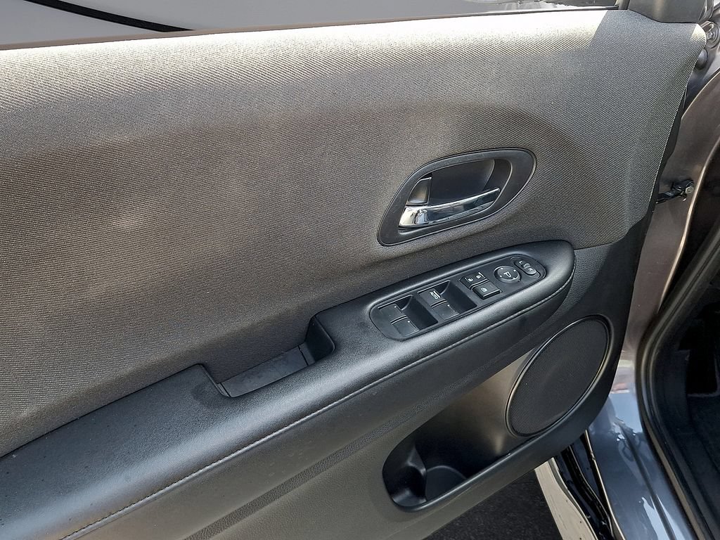 Used 2019 Honda HR-V Sport image 16