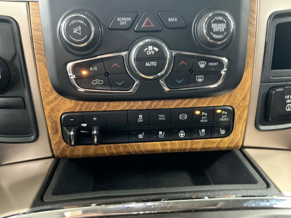 Used 2018 RAM 2500 Longhorn w/ Convenience Group AWD/4WD image 11