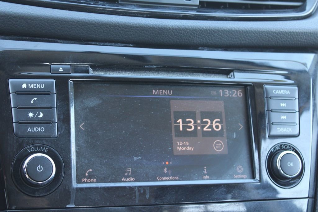 Used 2019 Nissan Rogue Sport S image 30