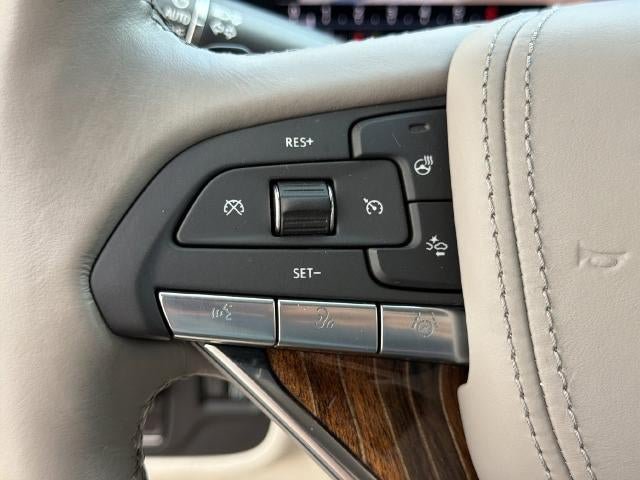 Certified 2024 Cadillac Escalade Sport Platinum w/ Heavy-Duty Trailer Package AWD/4WD image 32