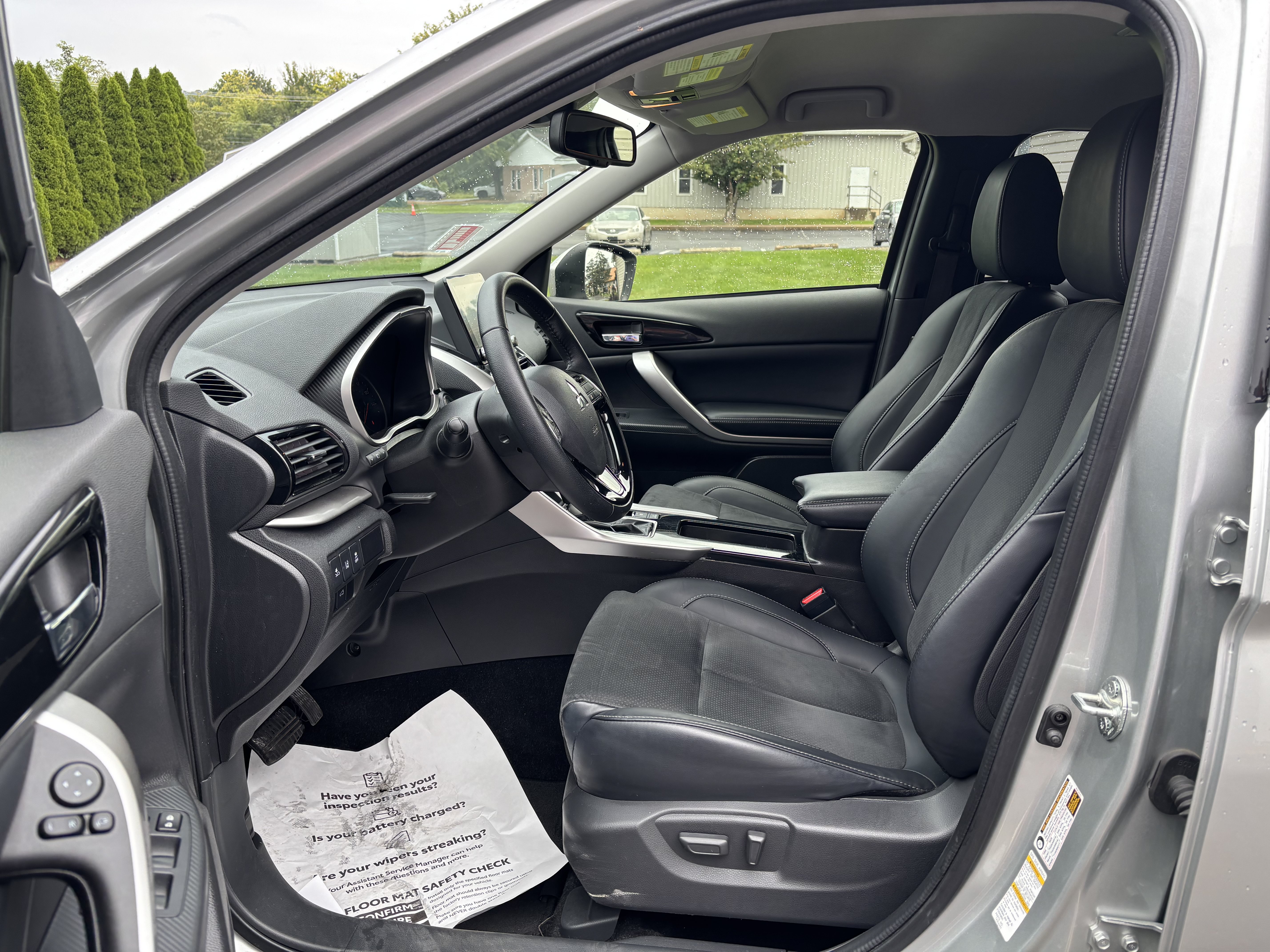 Used 2025 Mitsubishi Eclipse Cross SE AWD/4WD image 14