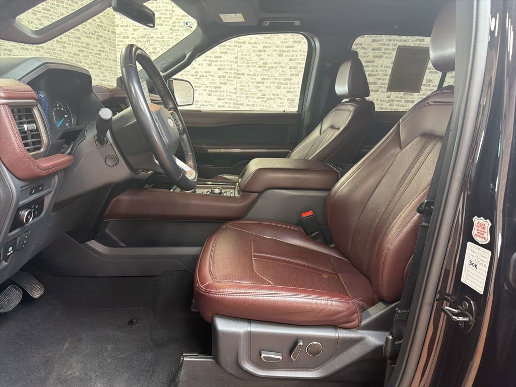 Used 2024 Ford Expedition Limited image 25