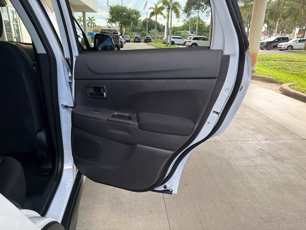 New 2027 Mitsubishi Outlander Sport LE FWD image 30