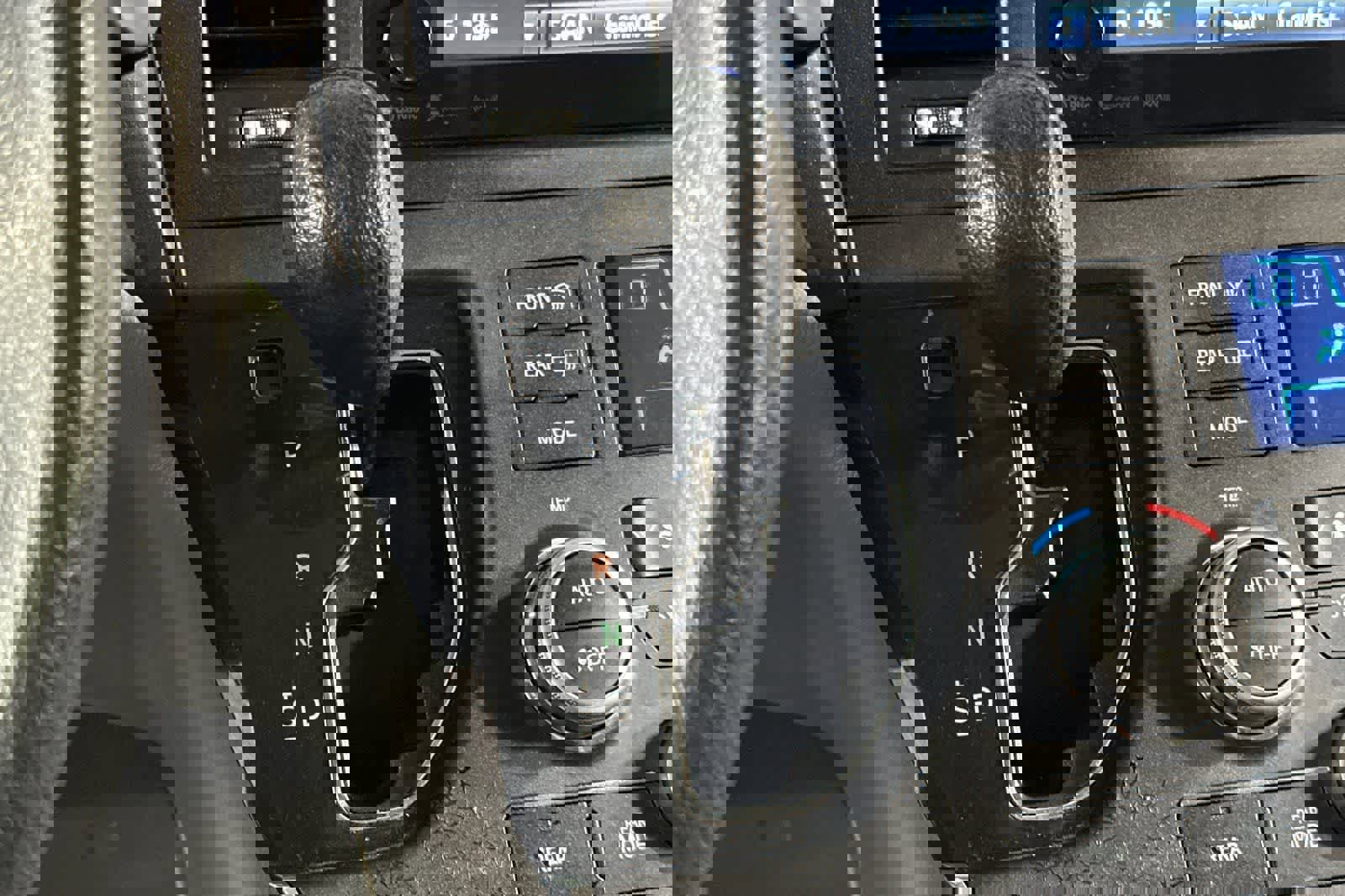 Used 2017 Toyota Sienna LE image 26