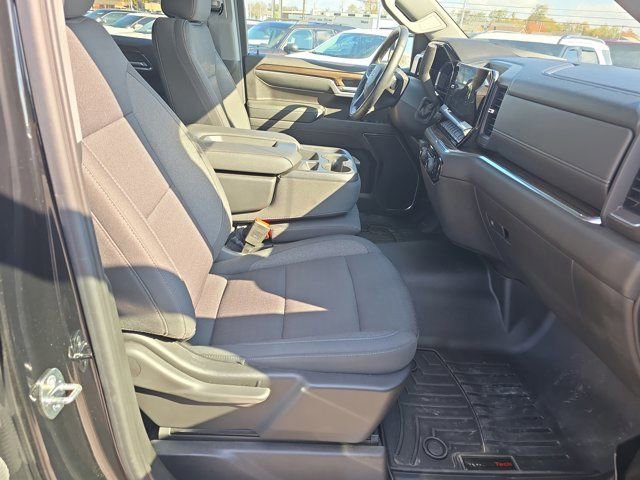 Used 2023 Chevrolet Silverado 1500 RST w/ Z71 Off-Road Package AWD/4WD image 27