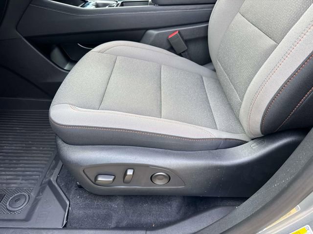 New 2026 Chevrolet Traverse LT w/ LPO, Floor Liner Package FWD image 20