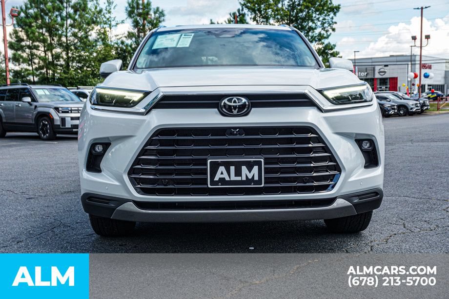 Used 2026 Toyota Grand Highlander AWD image 9