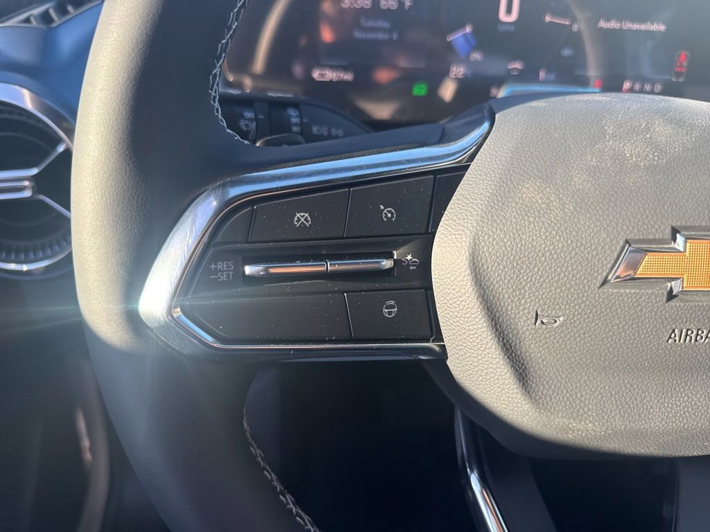 New 2026 Chevrolet Equinox EV LT image 16