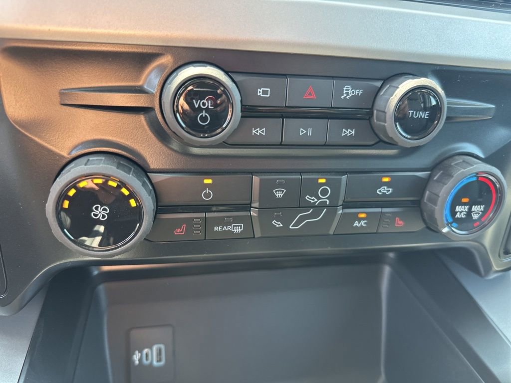 New 2026 Ford F250 XLT w/ XLT Premium Package image 31