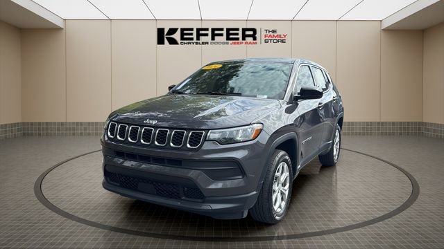 Certified 2024 Jeep Compass Sport image 1