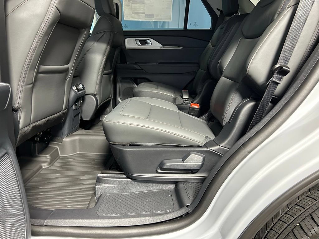 New 2026 Ford Explorer Active w/ Active Comfort Package AWD/4WD image 34