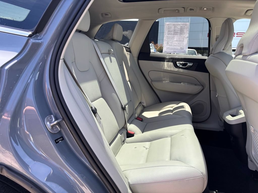 Certified 2023 Volvo XC60 B5 Plus w/ Climate Package AWD/4WD image 25
