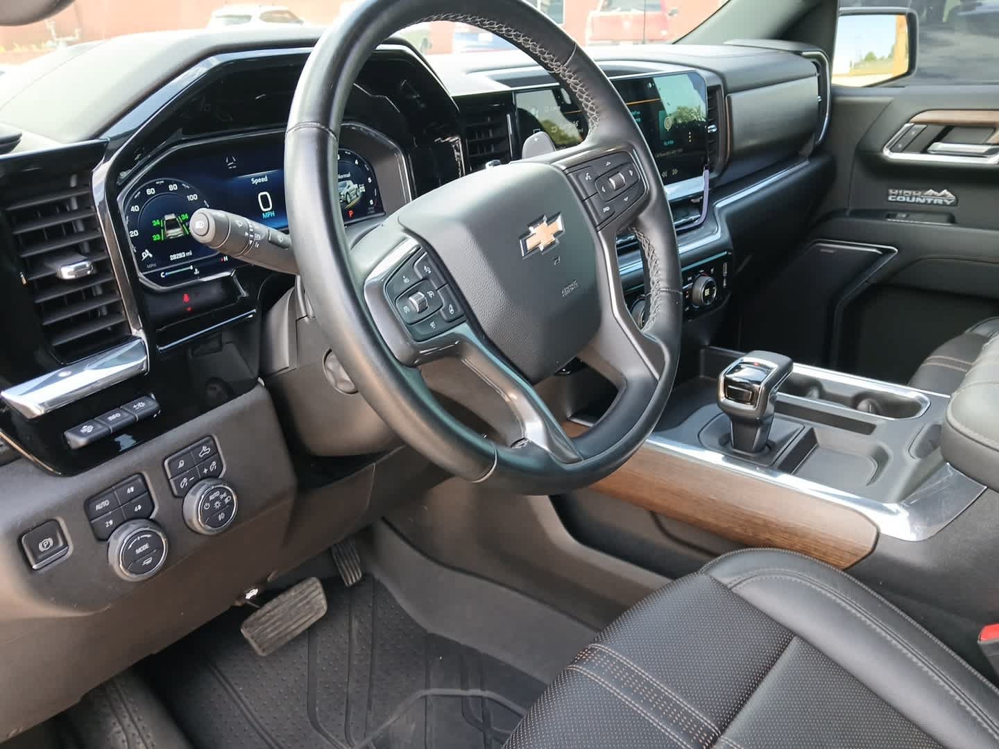 Used 2023 Chevrolet Silverado 1500 High Country w/ High Country Premium Package AWD/4WD image 20