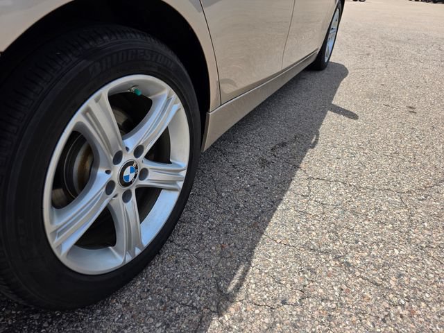 Used 2015 BMW 320i xDrive Sedan AWD/4WD image 36