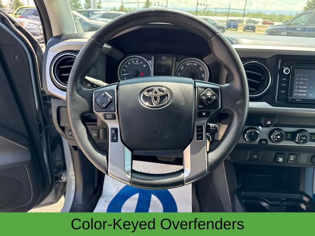 Used 2019 Toyota Tacoma SR5 AWD/4WD image 16