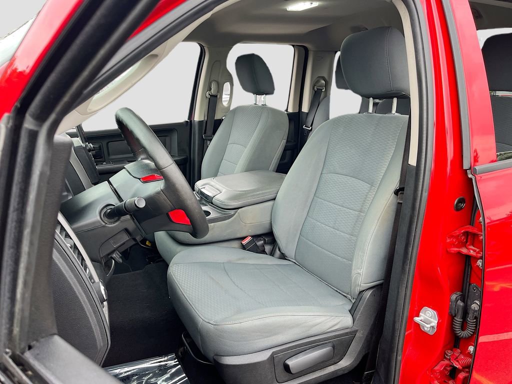 Used 2018 RAM 1500 Express RWD image 18