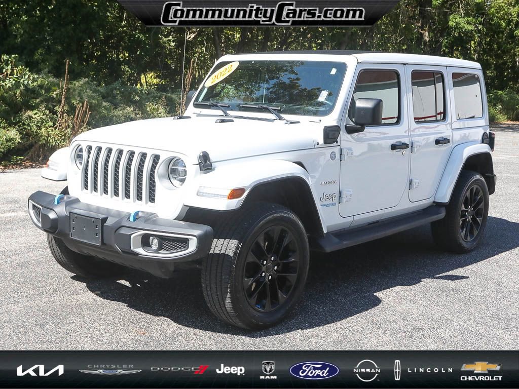 Used 2022 Jeep Wrangler Unlimited Sahara w/ Cold Weather Group image 2