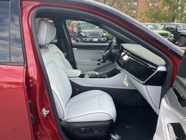 New 2025 Jeep Wagoneer S Limited image 30