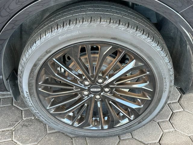 Certified 2025 Lincoln Corsair FWD w/ Equipment Group 101A image 5