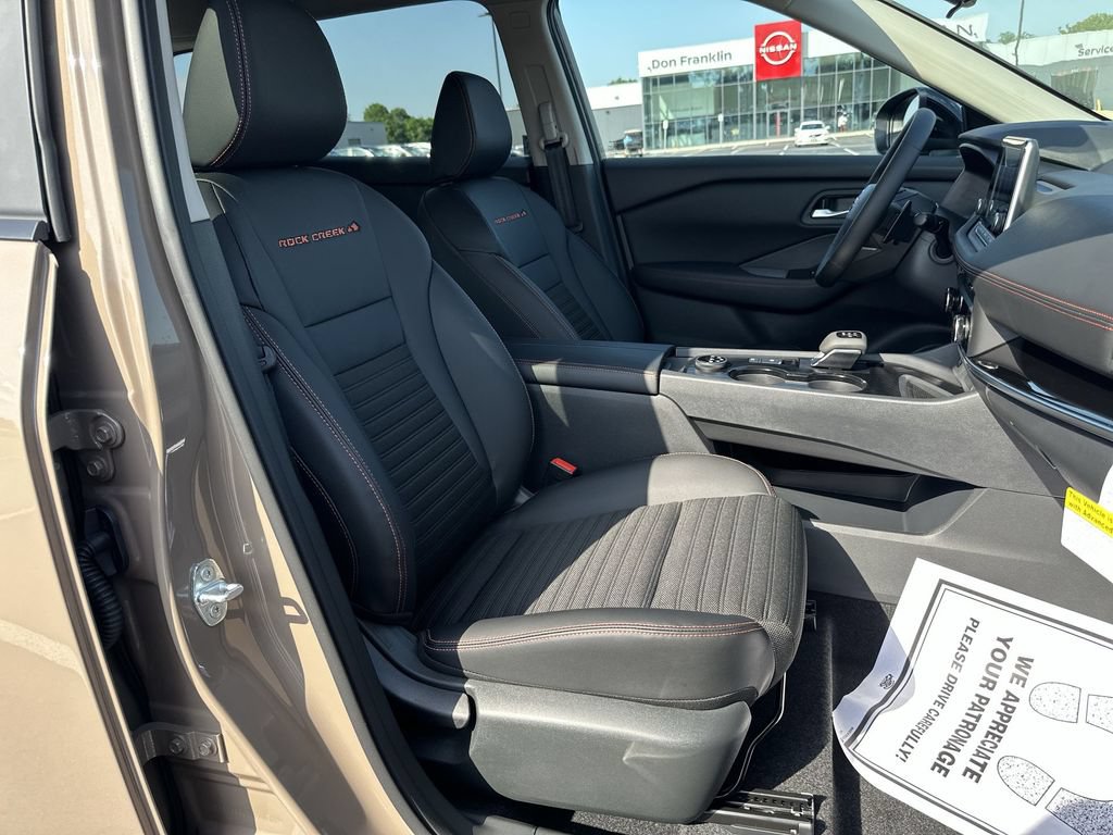 New 2026 Nissan Rogue SV AWD/4WD image 29