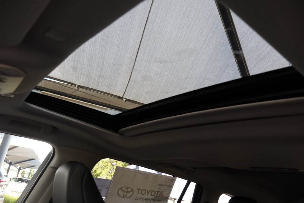 New 2026 Toyota Highlander Limited AWD/4WD image 4