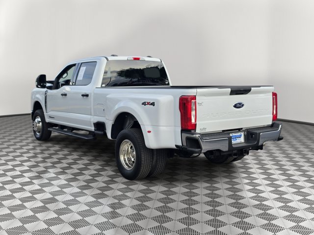 Certified 2025 Ford F450 XLT AWD/4WD image 4