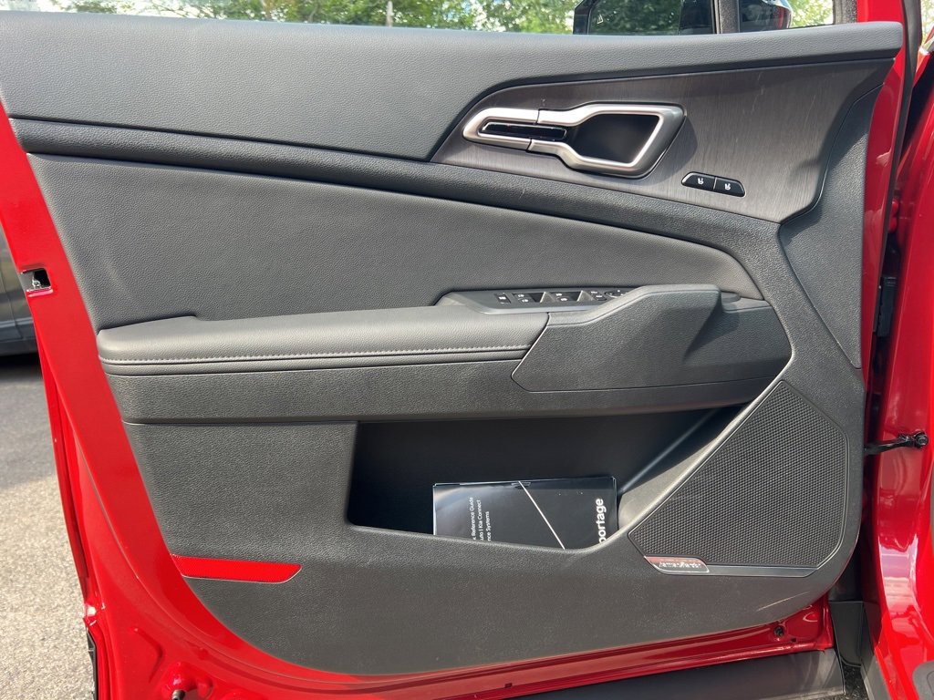 New 2026 Kia Sportage X-Line w/ X-Line Technology Package image 8