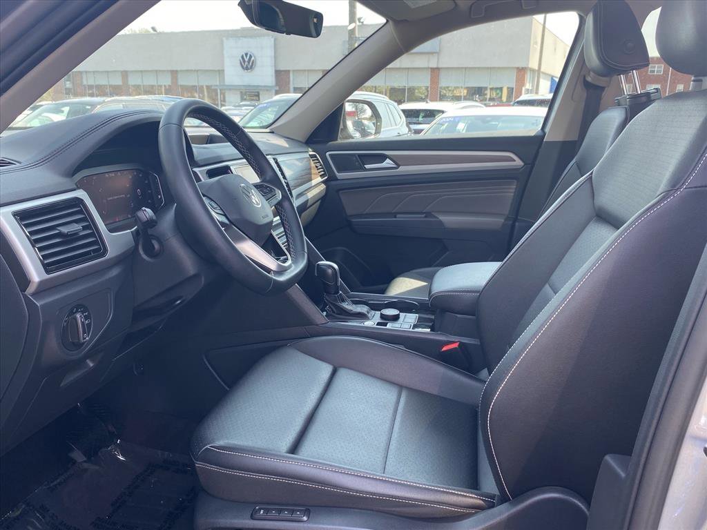 Certified 2023 Volkswagen Atlas SEL AWD/4WD image 13