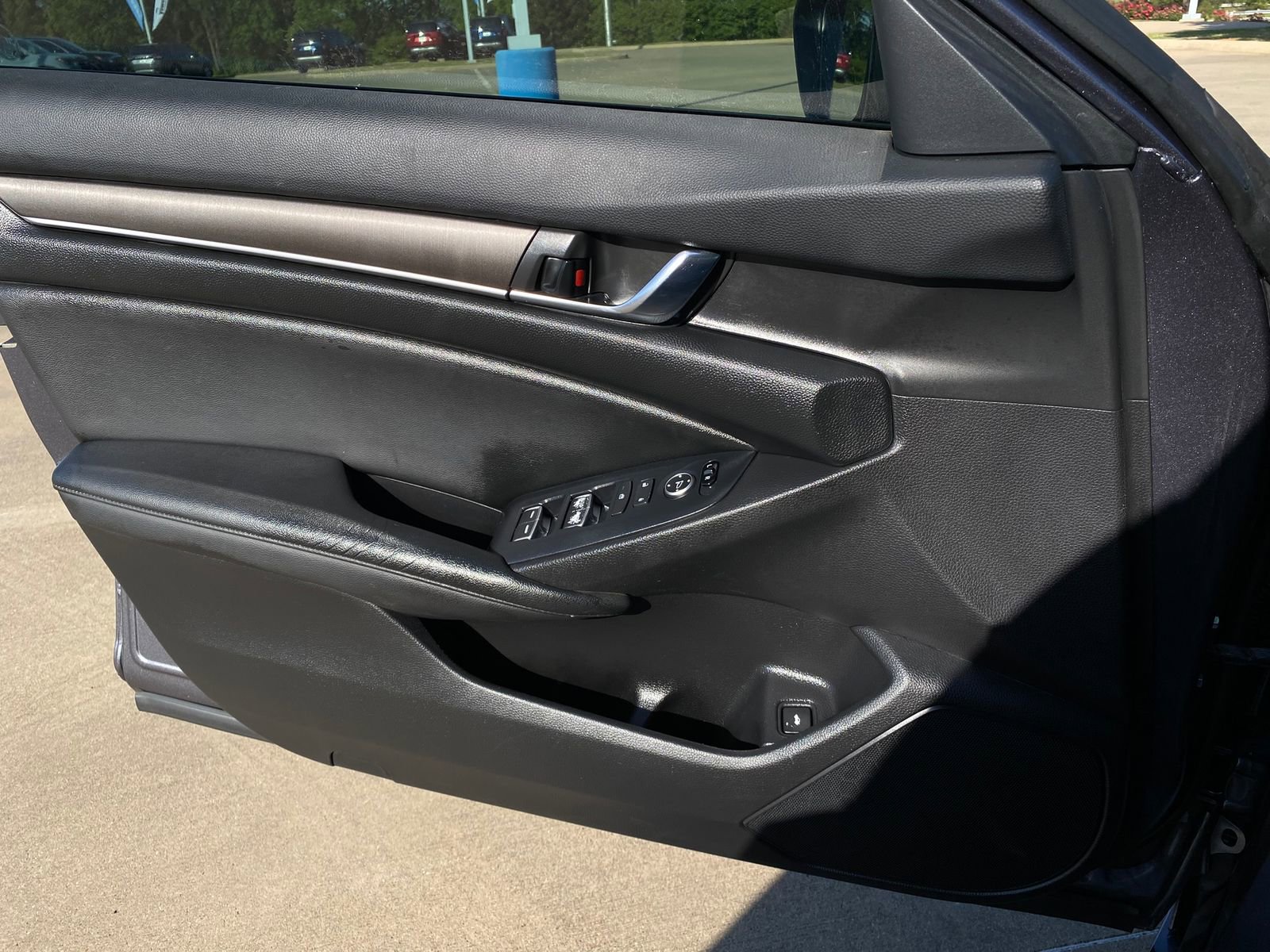 Used 2020 Honda Accord LX image 23