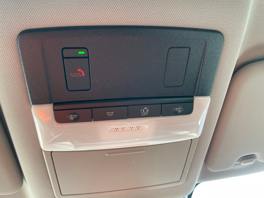 Used 2023 Nissan Rogue SV AWD/4WD image 34
