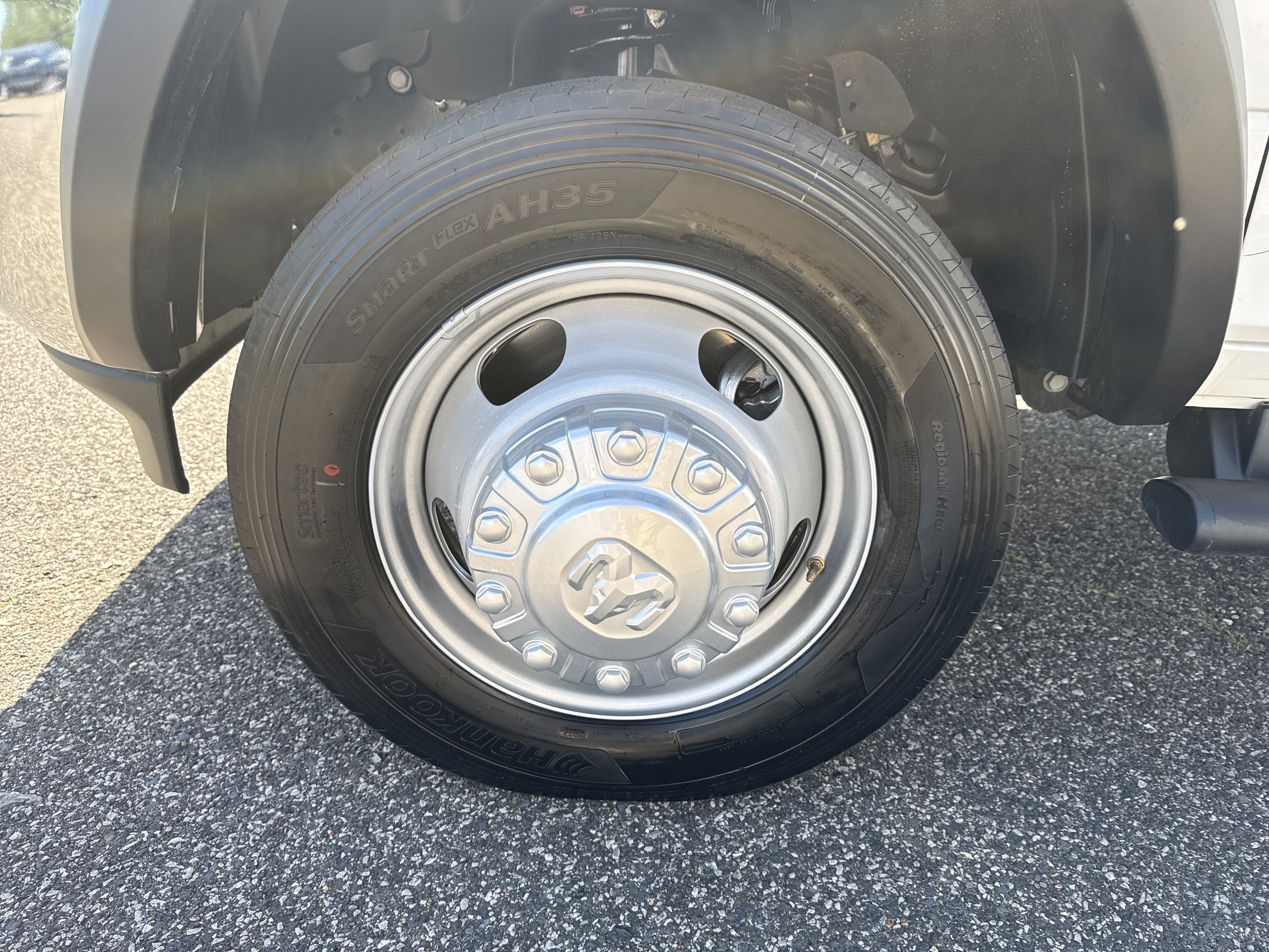 New 2026 RAM 5500 Tradesman AWD/4WD image 15