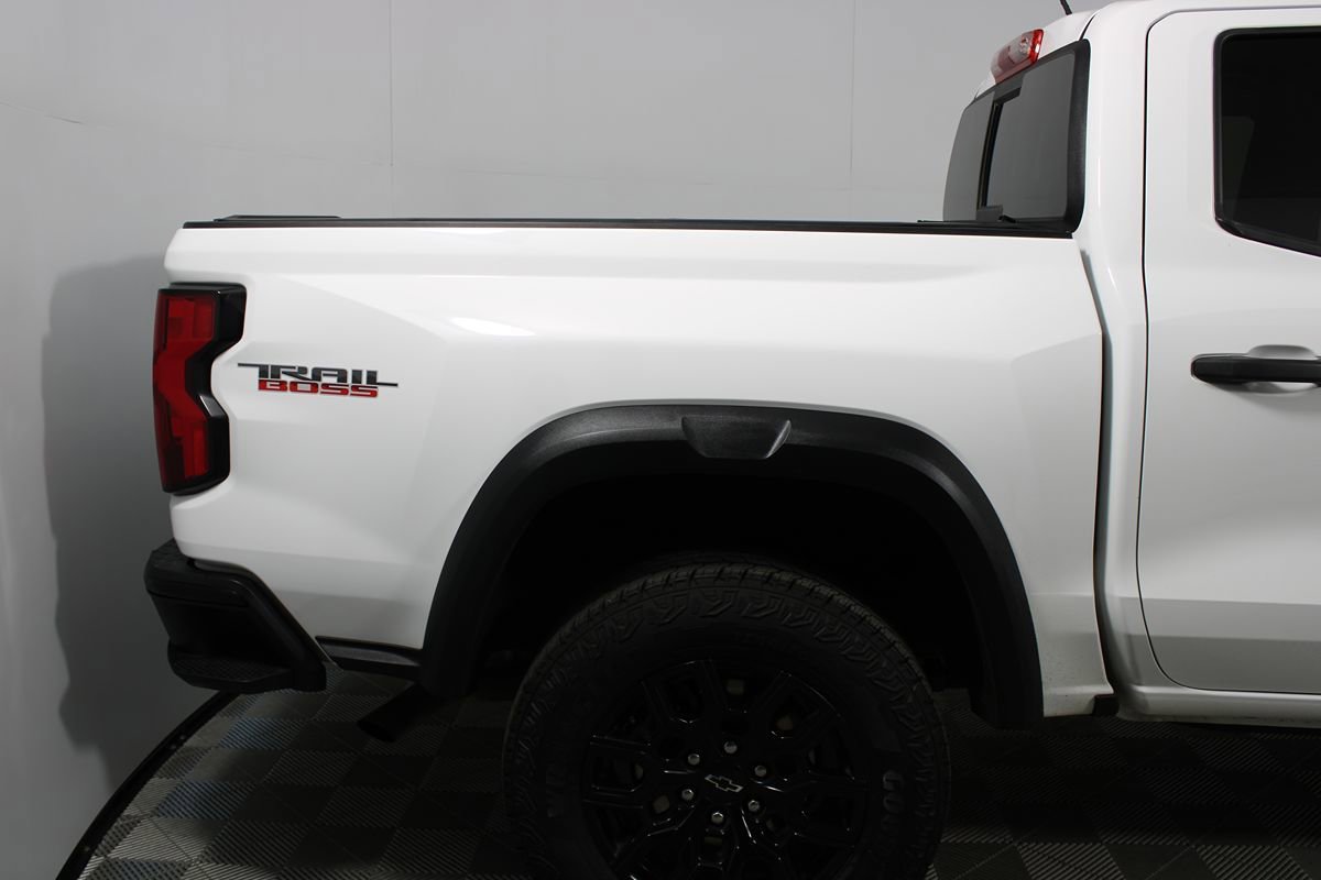 Used 2024 Chevrolet Colorado Trail Boss w/ Technology Package AWD/4WD image 44