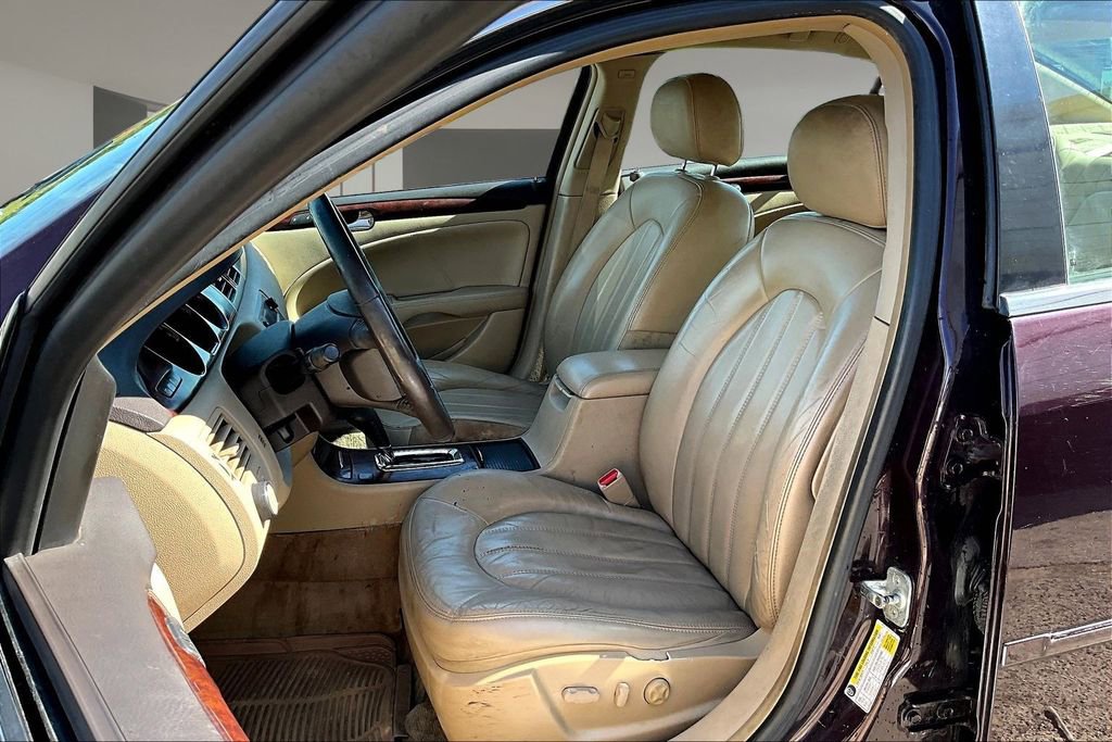 Used 2008 Buick Lucerne CXL w/ Driver Confidence Package FWD image 22